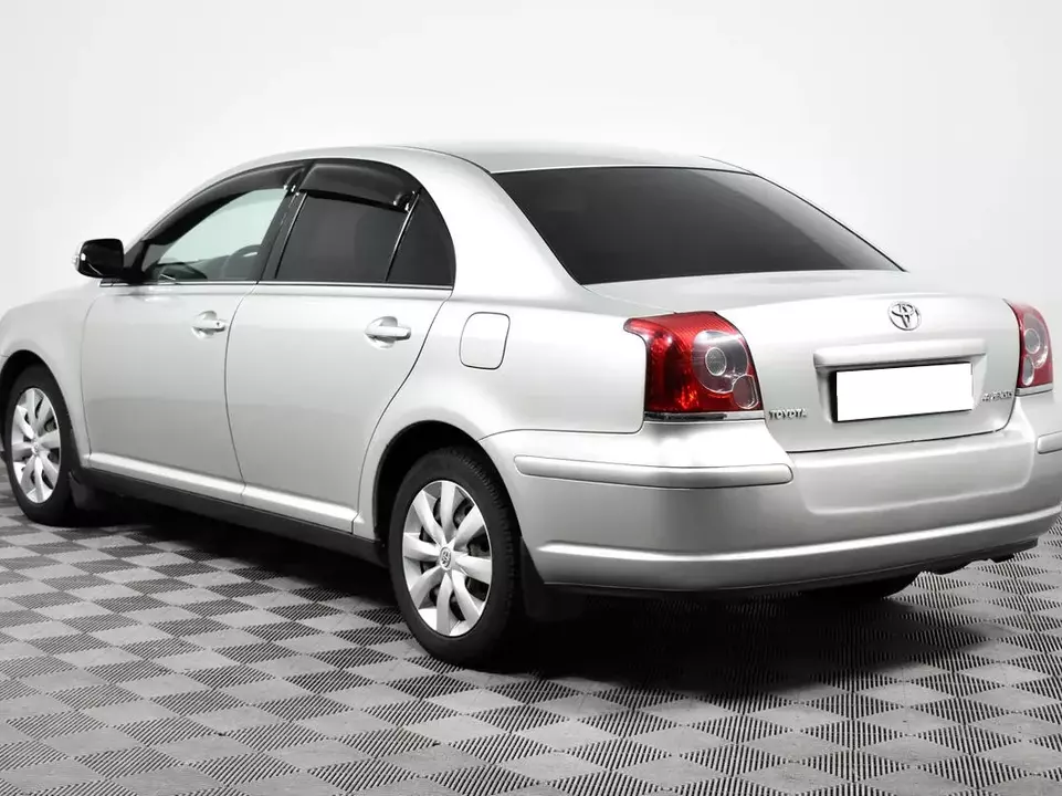 Toyota Avensis, фото №7