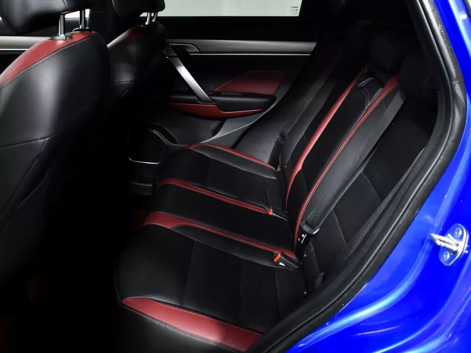 Geely Coolray, фото №13