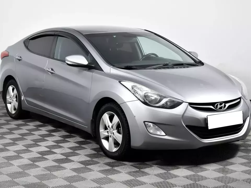 Hyundai Elantra, фото №3