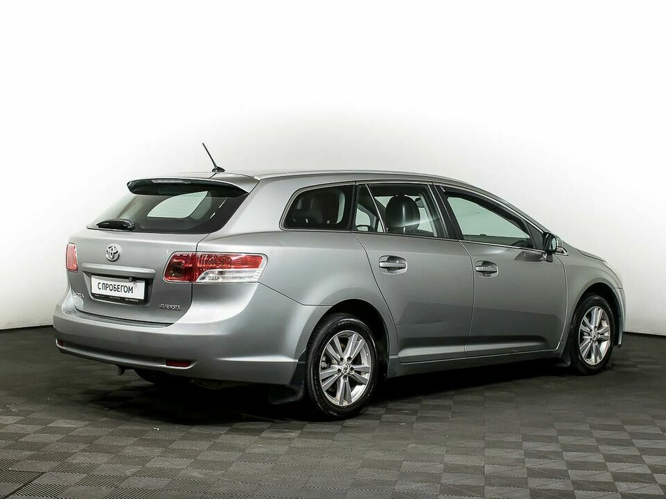 Toyota Avensis, фото №4