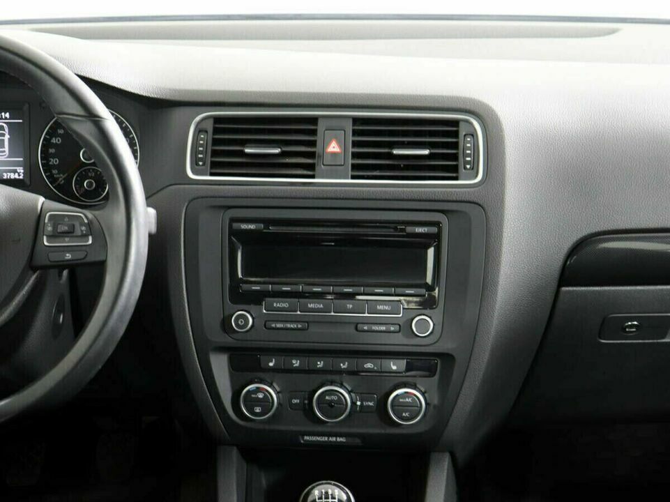 Volkswagen Jetta VI, фото №7