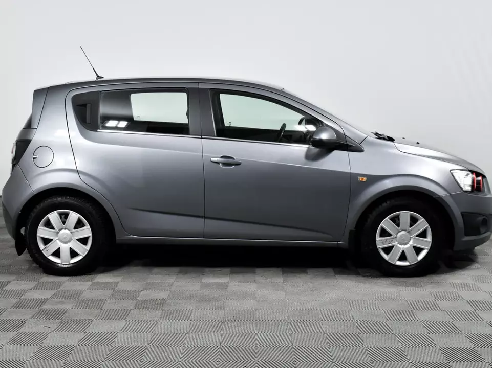 Chevrolet Aveo, фото №4