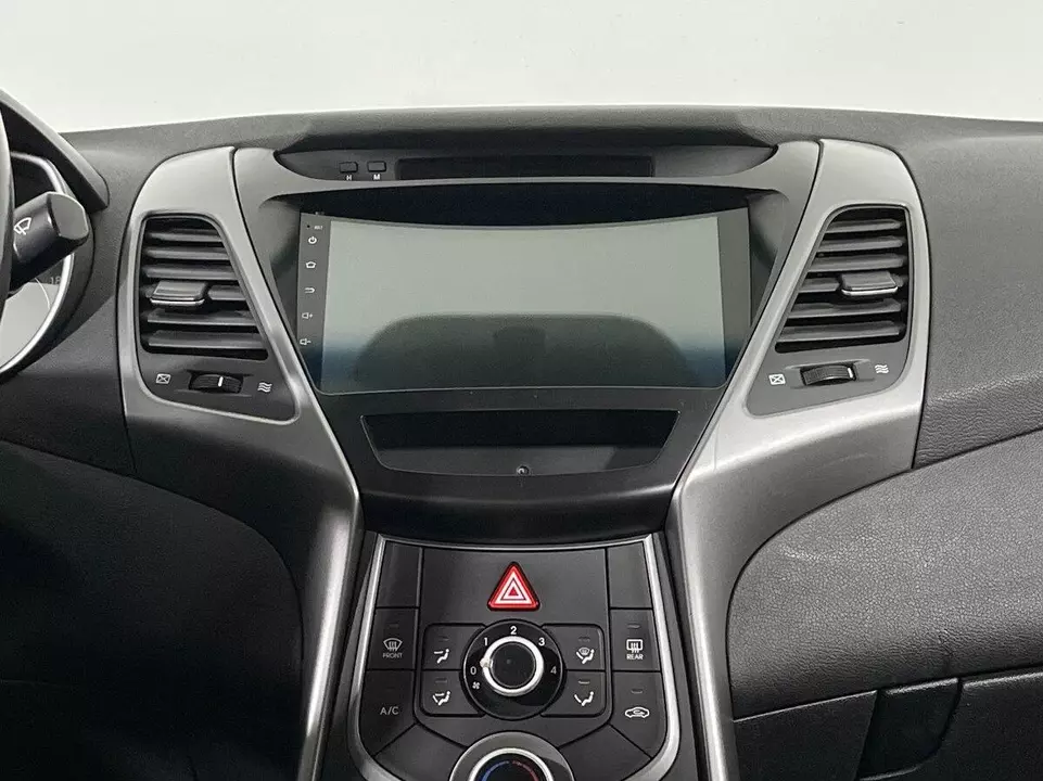 Hyundai Elantra, фото №12