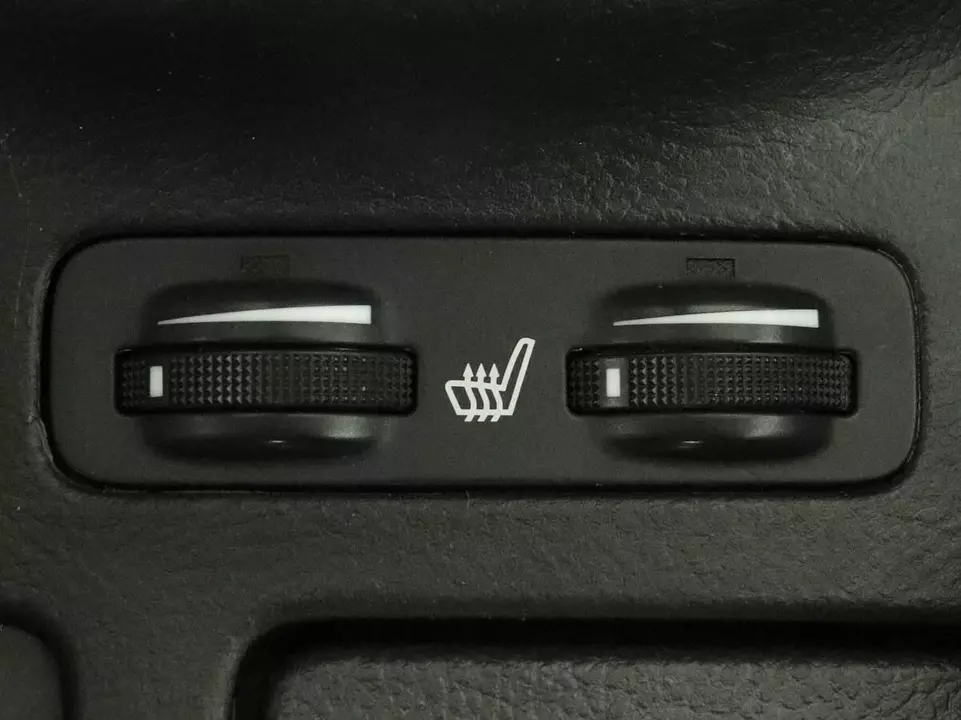 Toyota Avensis, фото №13
