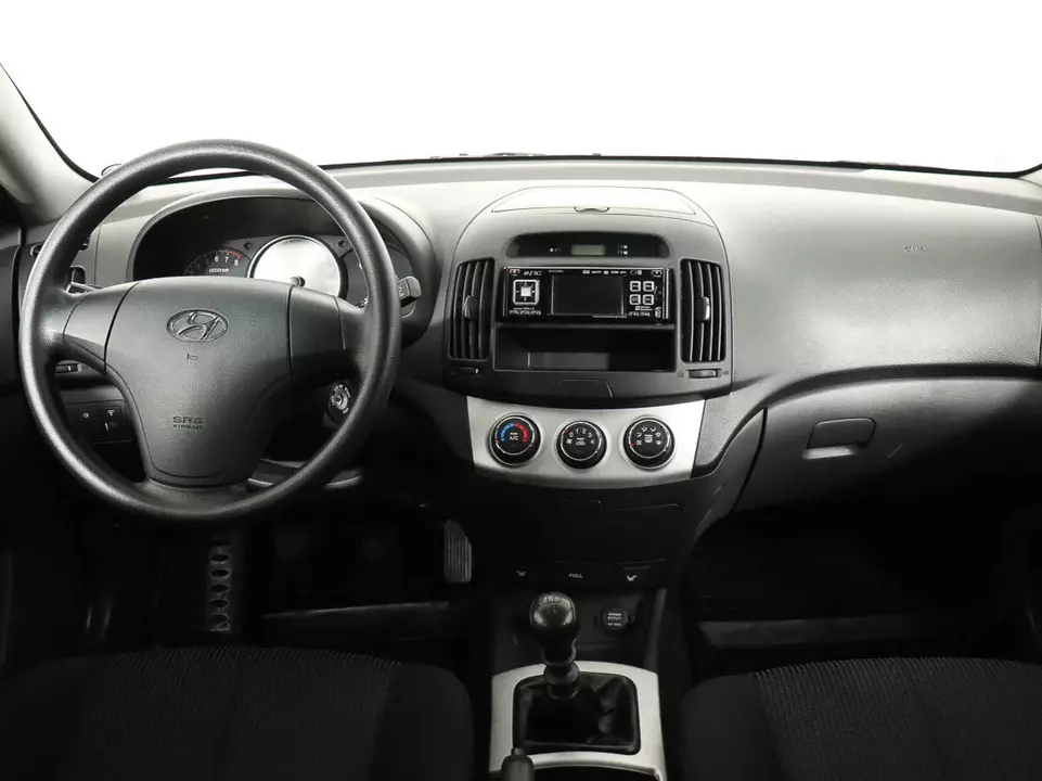 Hyundai Elantra, фото №8
