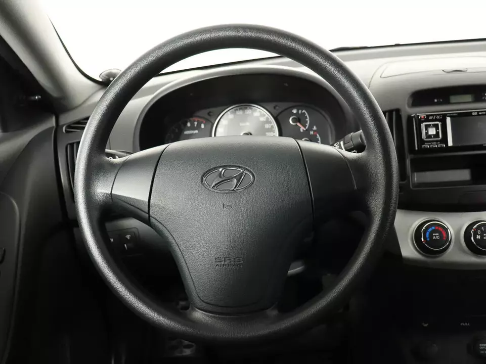 Hyundai Elantra, фото №9