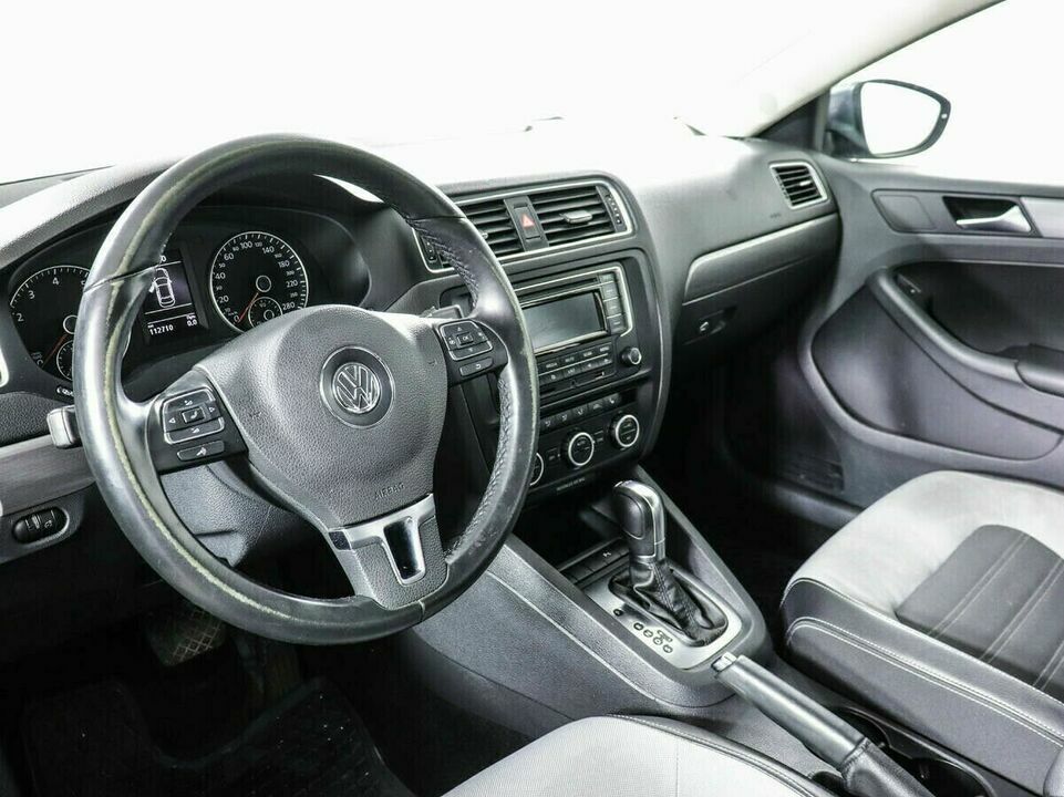 Volkswagen Jetta VI, фото №7