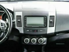 Mitsubishi Outlander II, фото №8