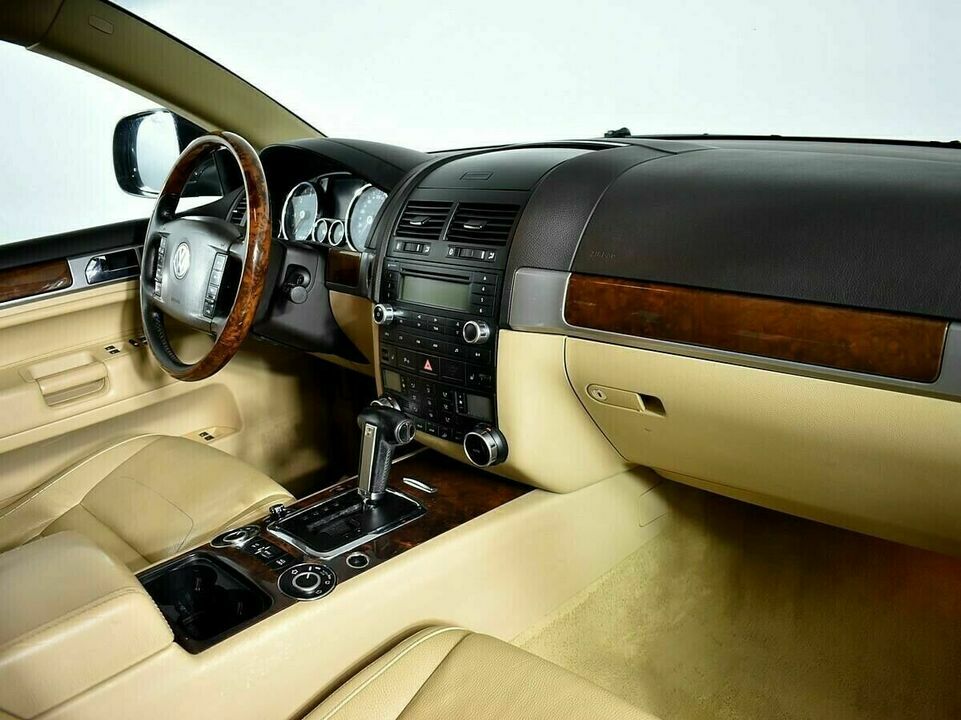 Volkswagen Touareg I Рестайлинг, фото №5
