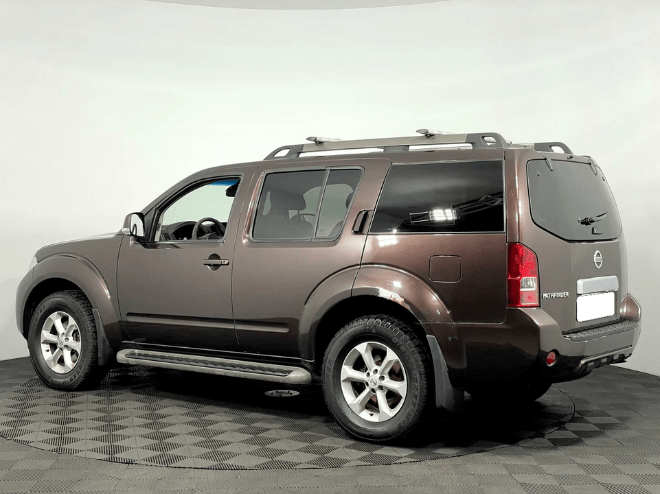 Nissan Pathfinder III Рестайлинг, фото №4
