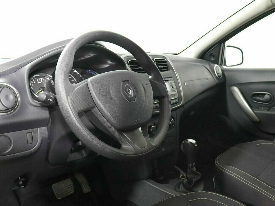 Renault Logan II, фото №5
