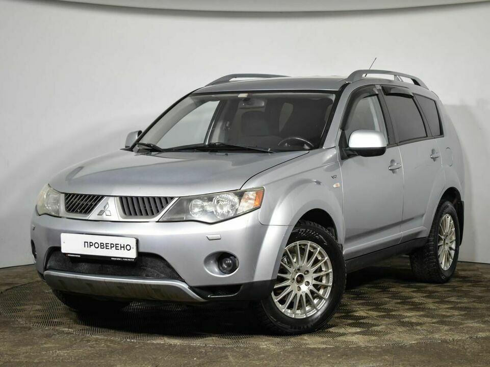 Mitsubishi Outlander, фото №1