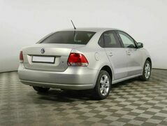 Volkswagen Polo 1.6 Автомат, фото №3