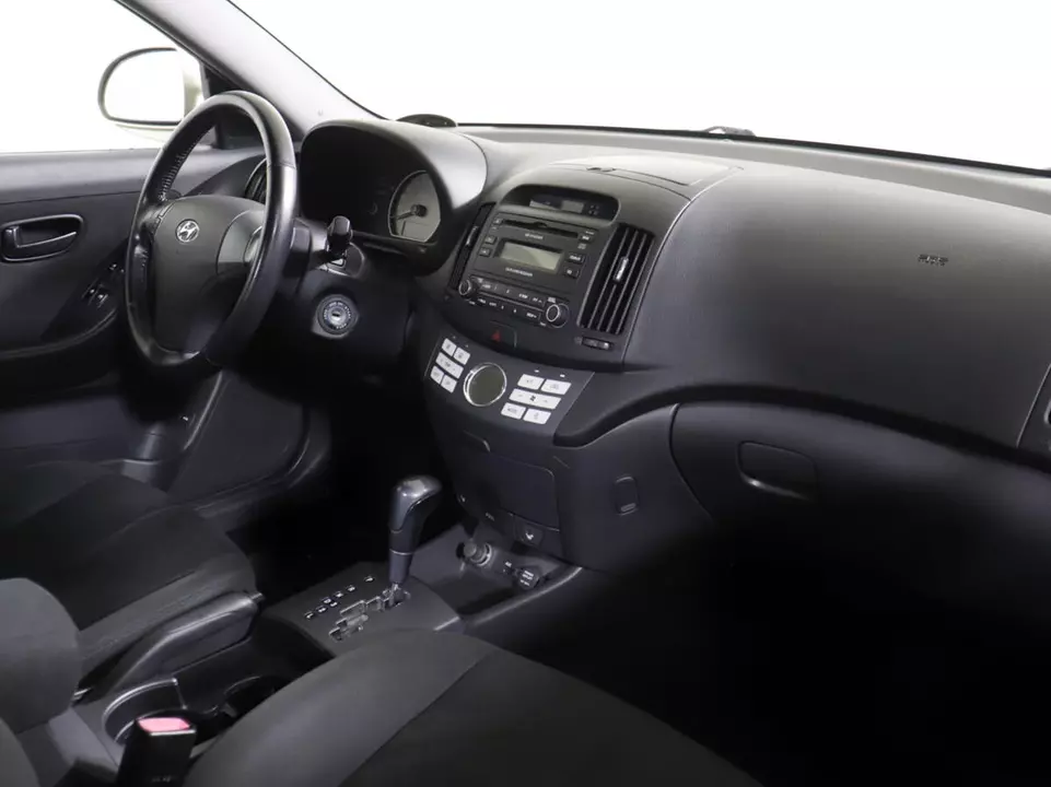 Hyundai Elantra, фото №9