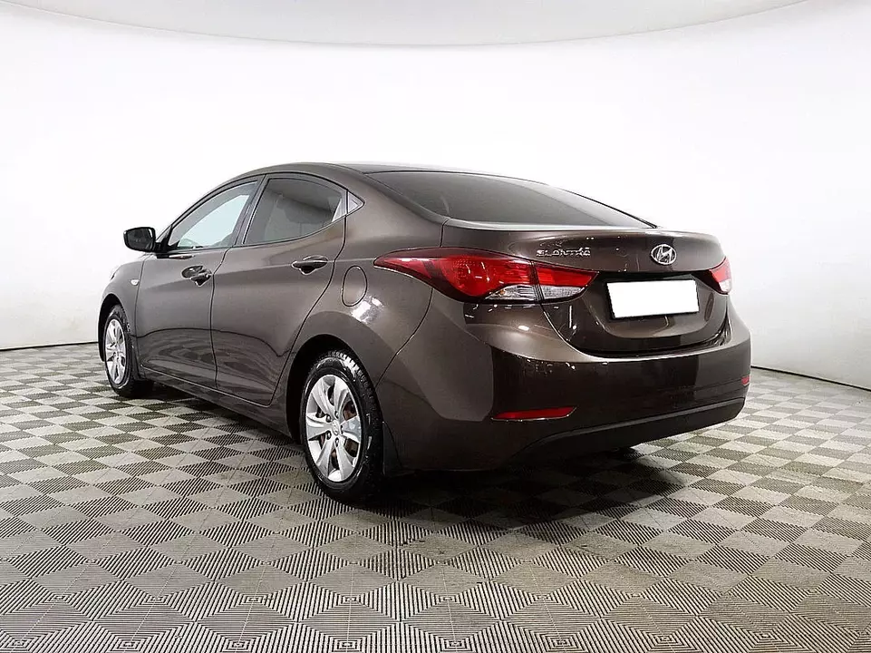 Hyundai Elantra, фото №7