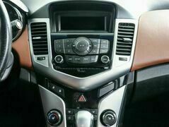 Chevrolet Cruze 1.8 Автомат, фото №9