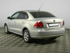 Volkswagen Polo 1.6 Автомат, фото №3