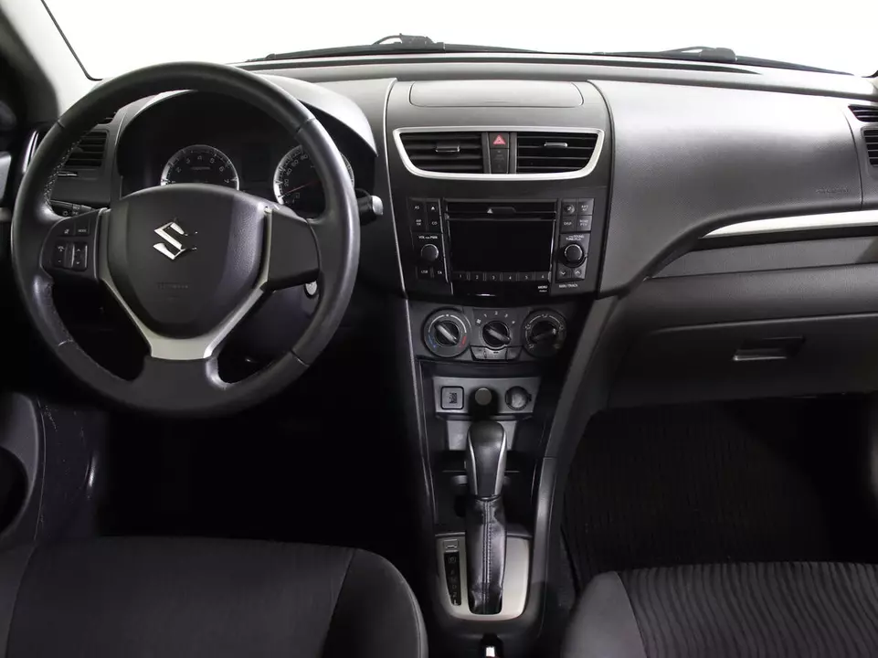 Suzuki Swift, фото №12