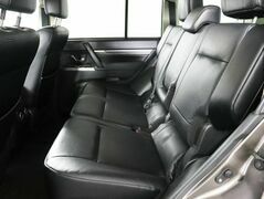 Mitsubishi Pajero IV Рестайлинг 1, фото №11