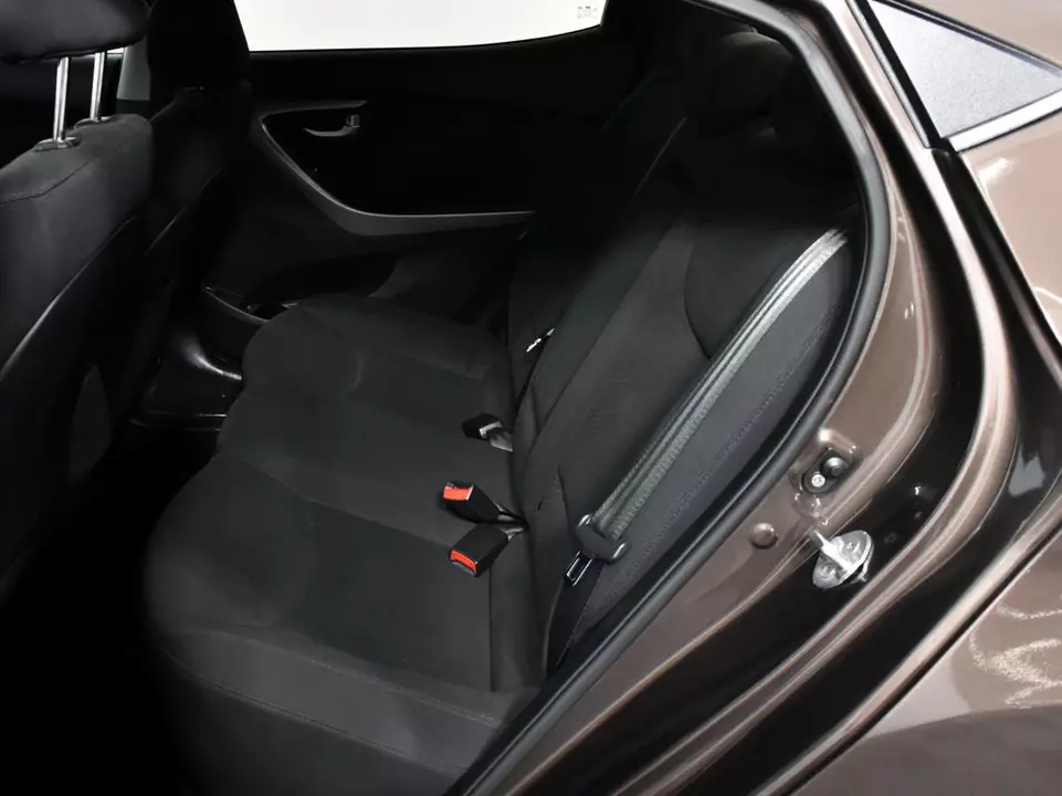 Hyundai Elantra, фото №12