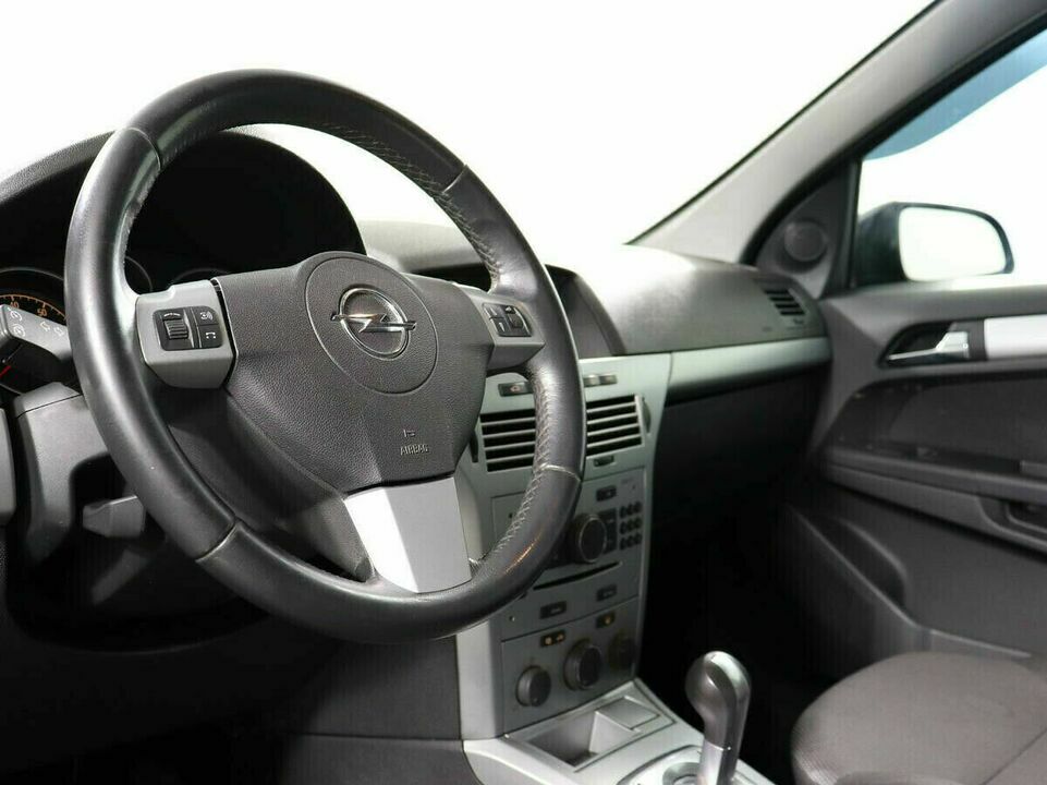 Opel Astra H Рестайлинг, фото №8