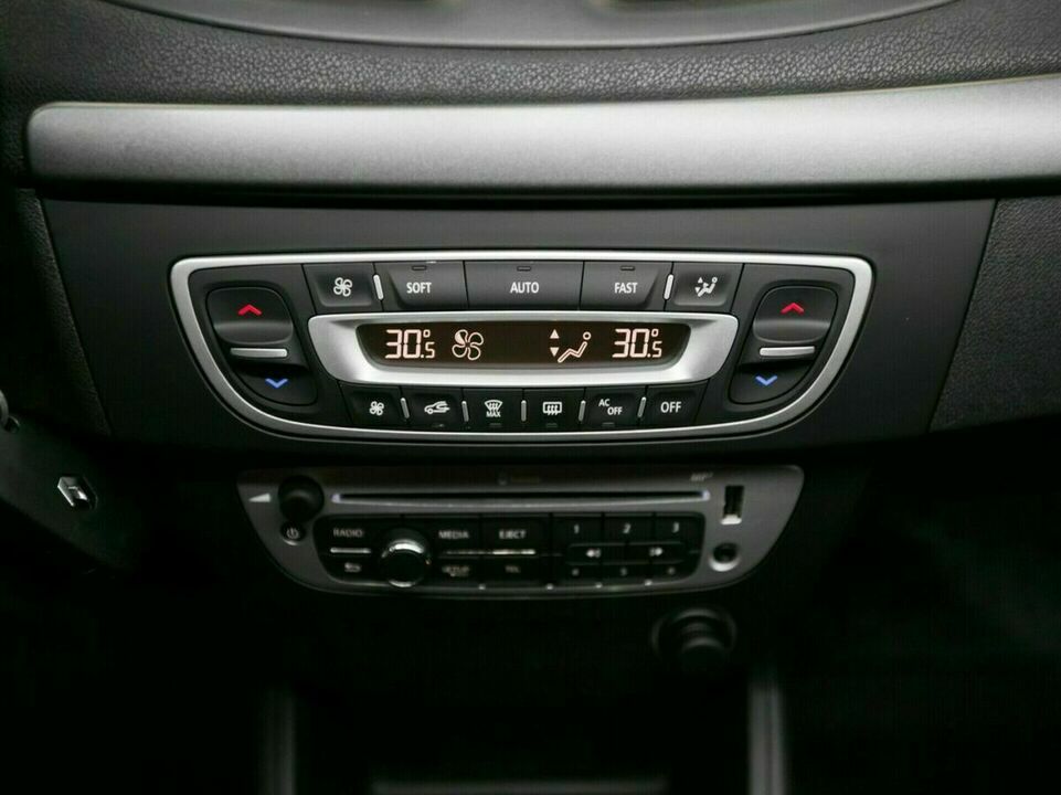 Renault fluence, фото №11