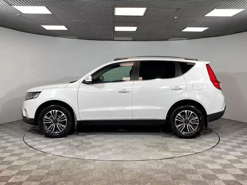 Geely Emgrand X7, фото №8