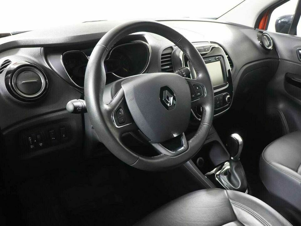 Renault kaptur мкпп 2017 с пробегом 58 760 км, фото №4