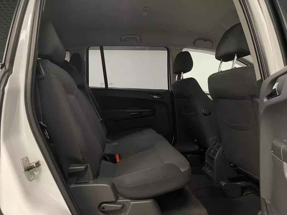 Opel Zafira, фото №13