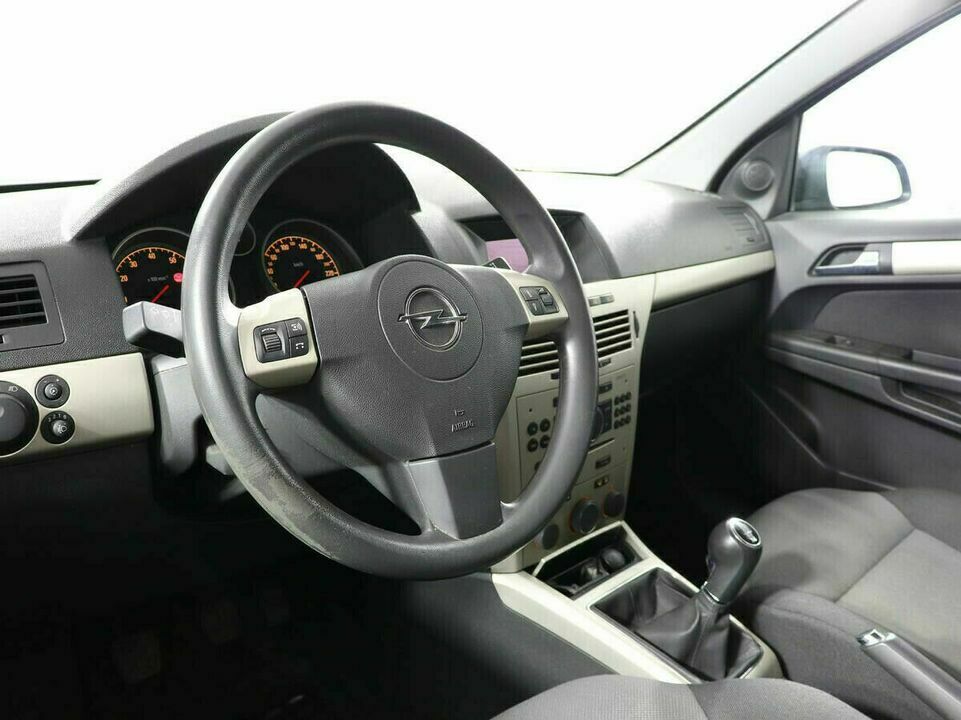 Opel Astra H Рестайлинг, фото №8
