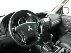 Mitsubishi Pajero IV, фото №5