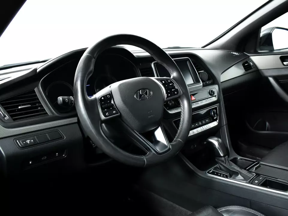 Hyundai Sonata, фото №12