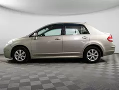 Nissan Tiida, фото №8