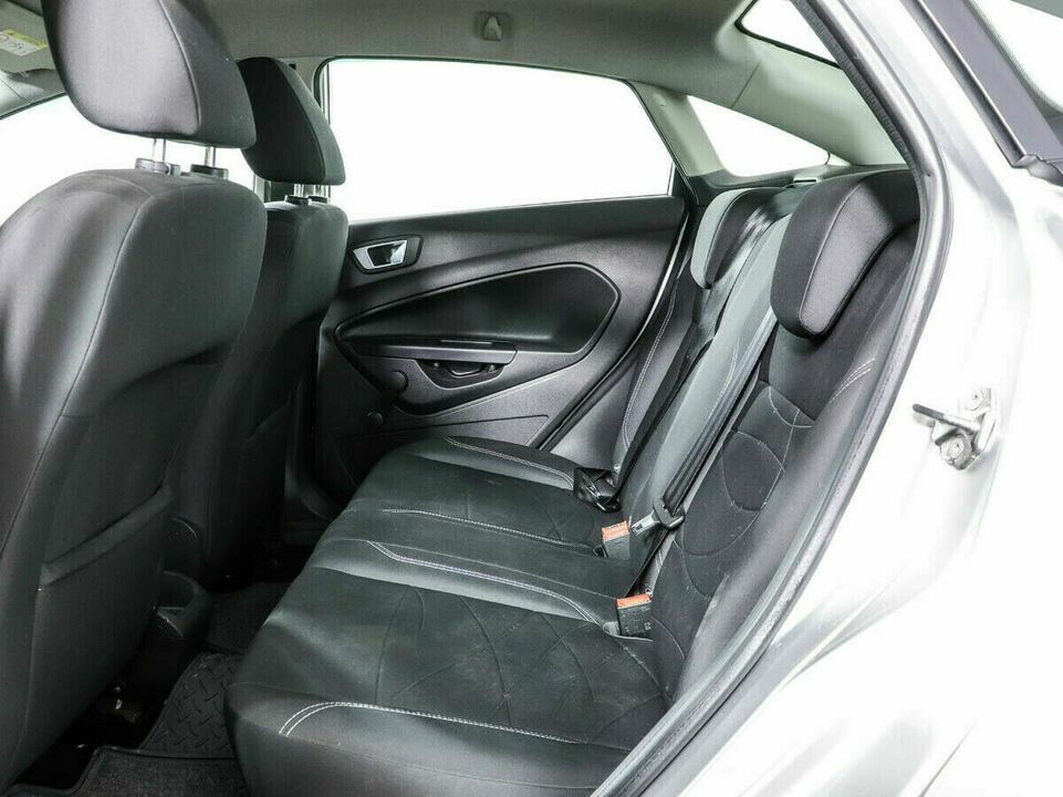 Ford Fiesta Mk6 Рестайлинг, фото №8