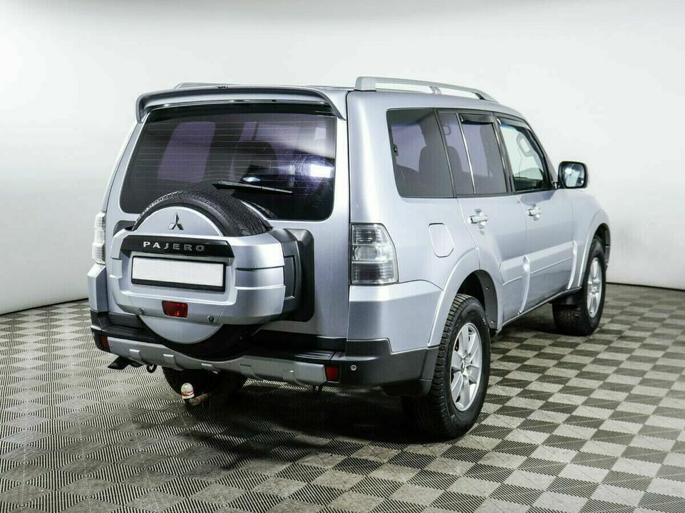 Mitsubishi Pajero IV, фото №3