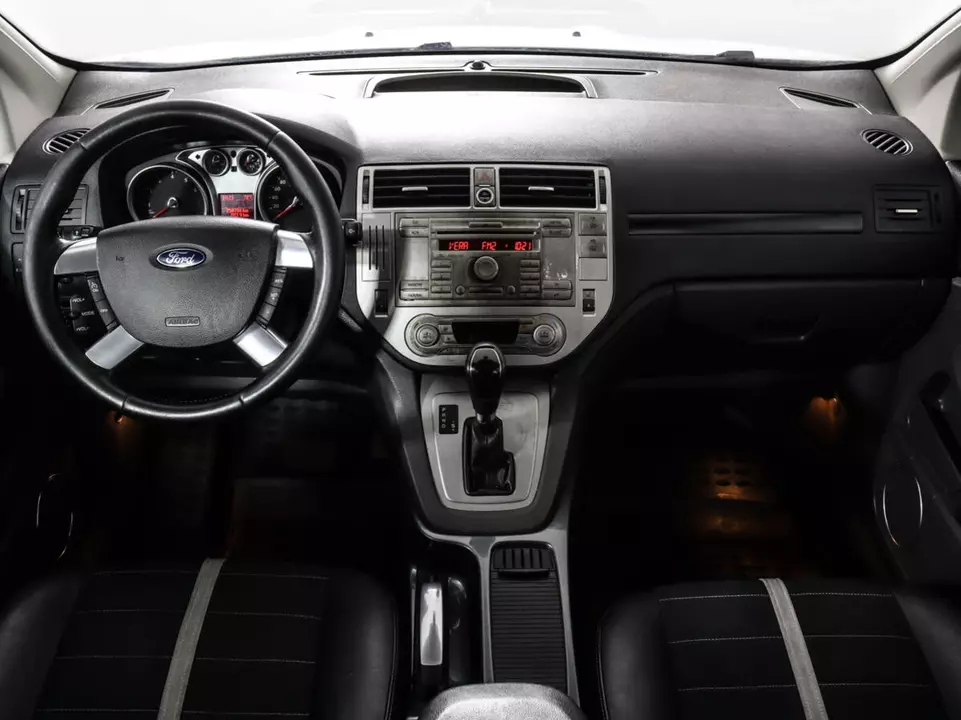 Ford Kuga, фото №11