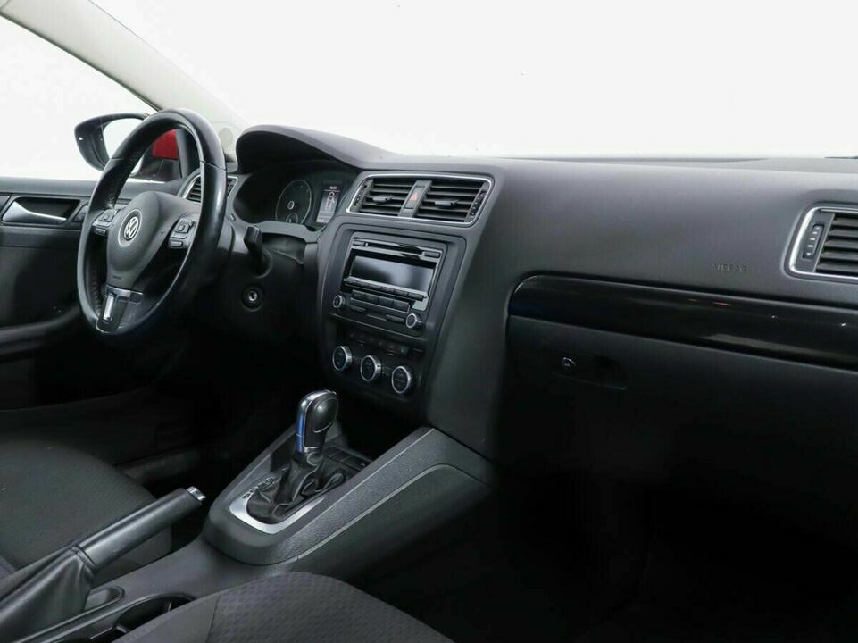 Volkswagen Jetta VI, фото №5