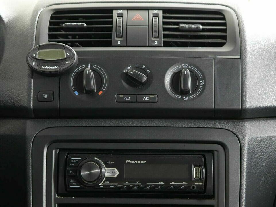 Skoda Fabia II Рестайлинг, фото №6