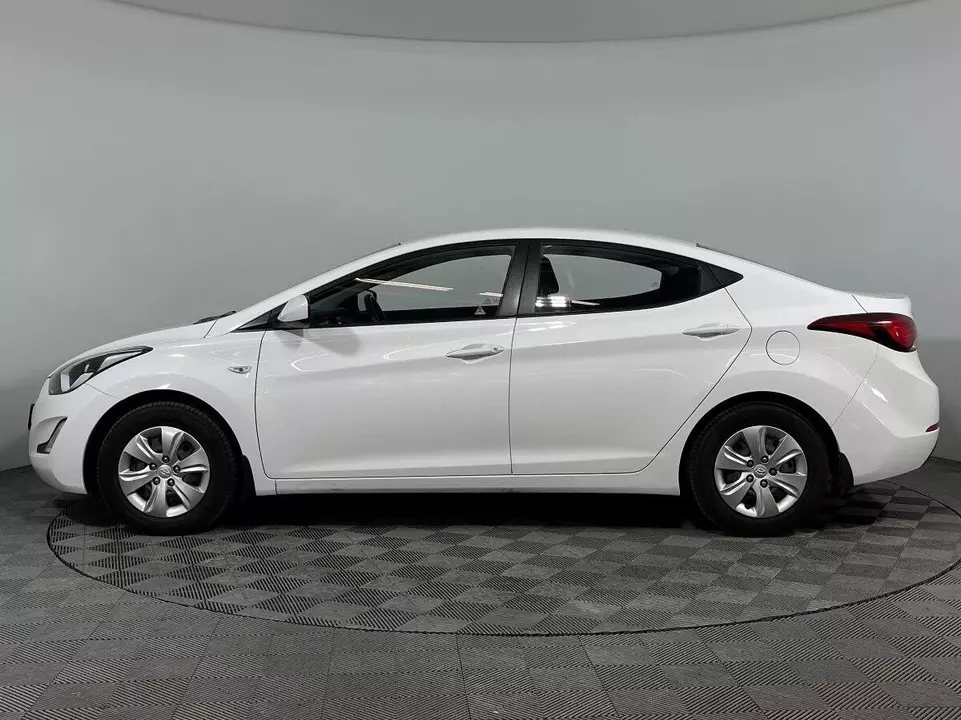 Hyundai Elantra, фото №8
