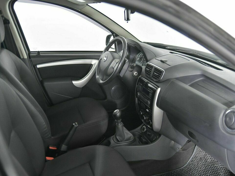 Nissan Terrano III (D10), фото №5