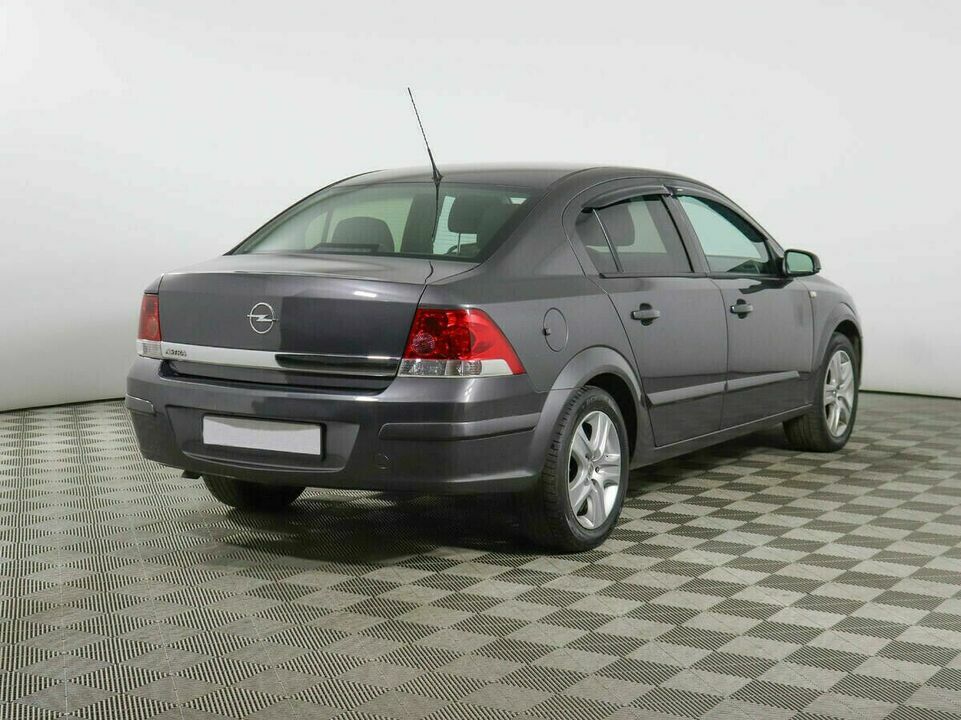 Opel Astra H Рестайлинг, фото №3