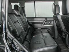 Mitsubishi Pajero IV Рестайлинг 1, фото №11