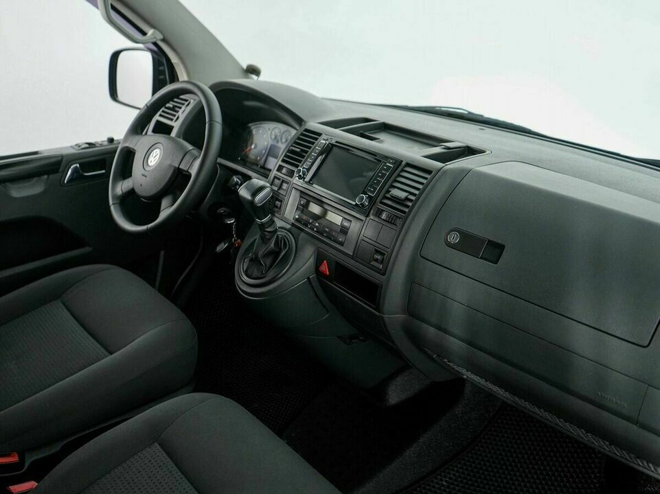 Volkswagen Caravelle T5, фото №5