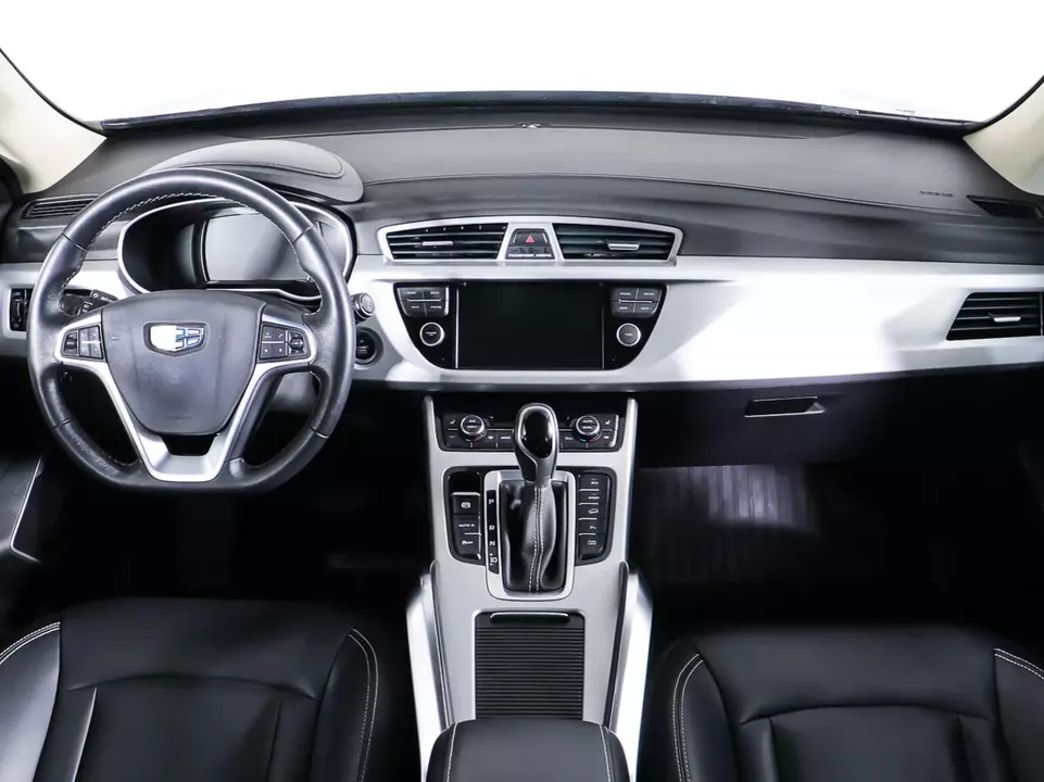 Geely Atlas, фото №13
