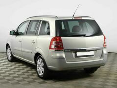 Opel Zafira B Рестайлинг, фото №3