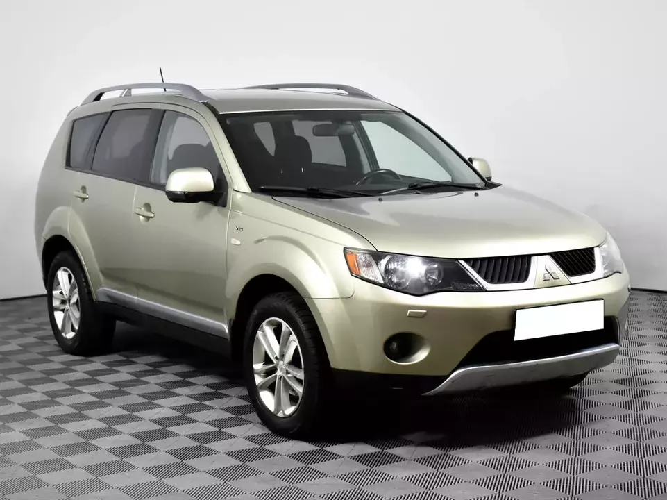 Mitsubishi Outlander, фото №3
