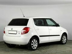 Skoda Fabia 1.6 Автомат, фото №2
