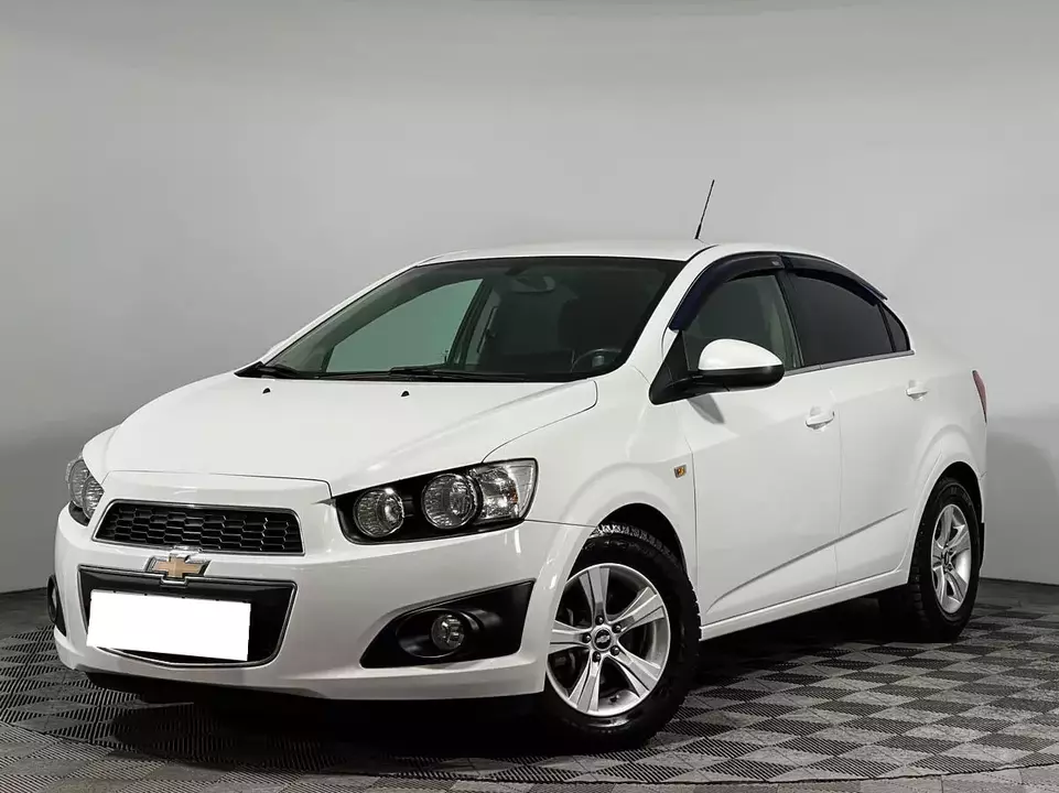 Chevrolet Aveo, фото №1