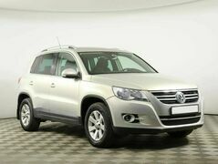 Volkswagen Tiguan 2.0 Автомат, фото №2
