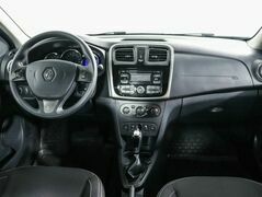Renault Logan II, фото №5